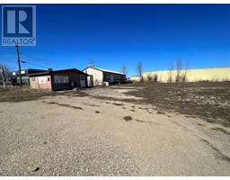 900 MAIN STREET NW, slave lake, Alberta