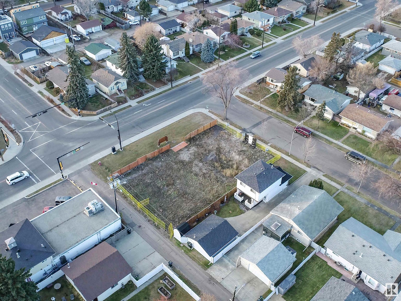 4843 115 AV NW, edmonton, Alberta