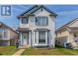 176 Diefenbaker Drive, fort mcmurray, Alberta