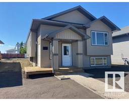 7413 44 AV, camrose, Alberta