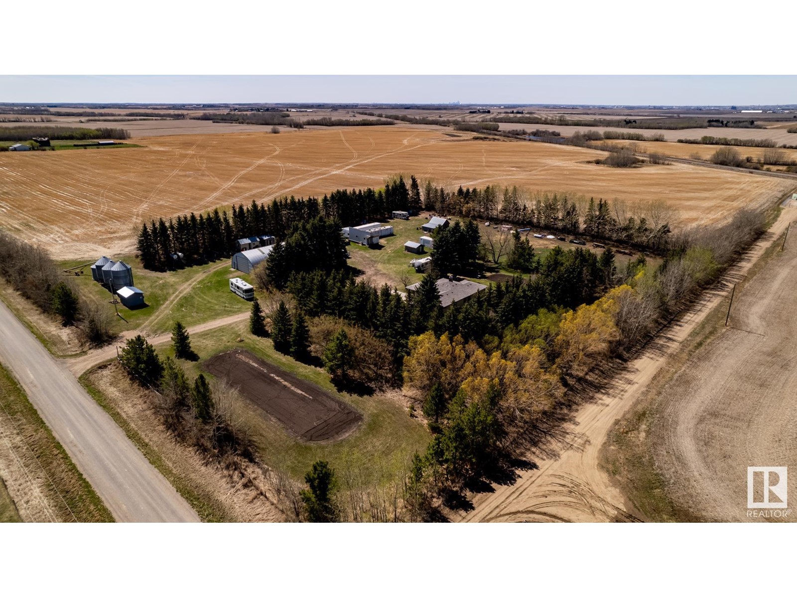 55278 RGE RD 211, rural strathcona county, Alberta