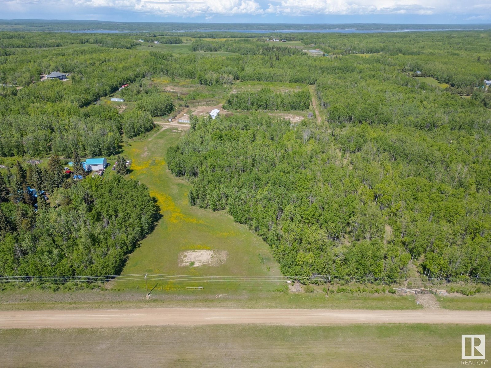 5504 A HIGHWAY 16, rural parkland county, Alberta