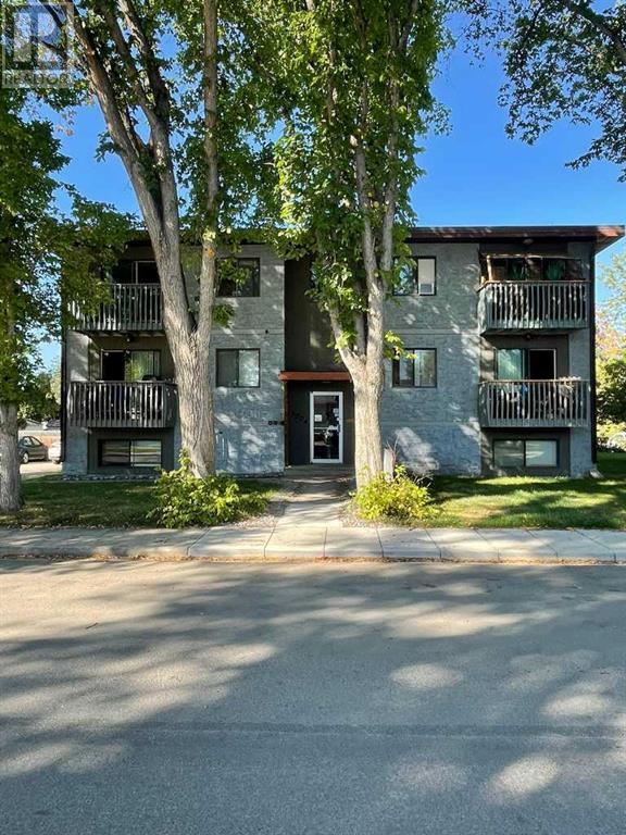 1-6, 5804 58A Street, red deer, Alberta