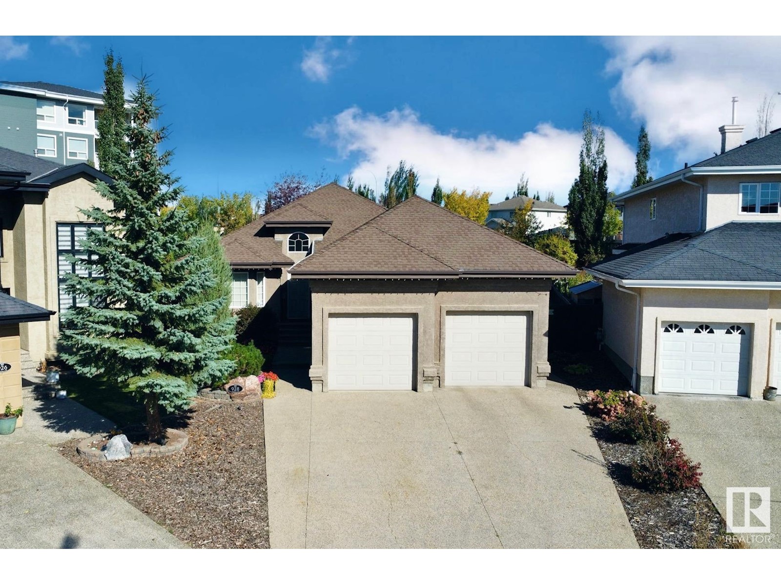 928 THOMPSON PL NW, edmonton, Alberta