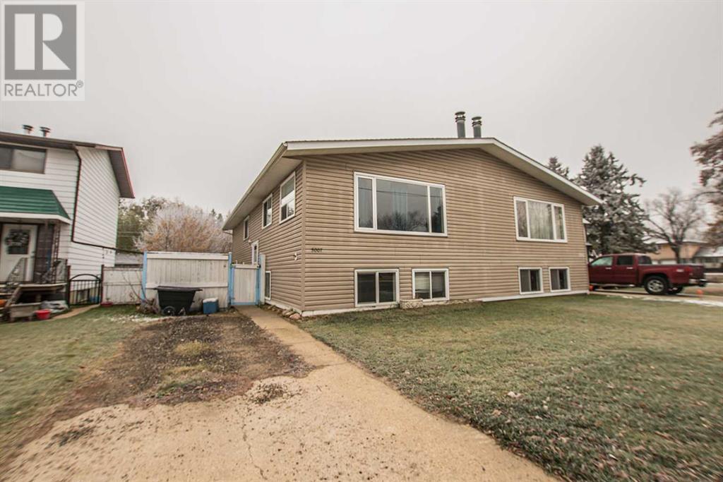 5007 58 Street, lacombe, Alberta