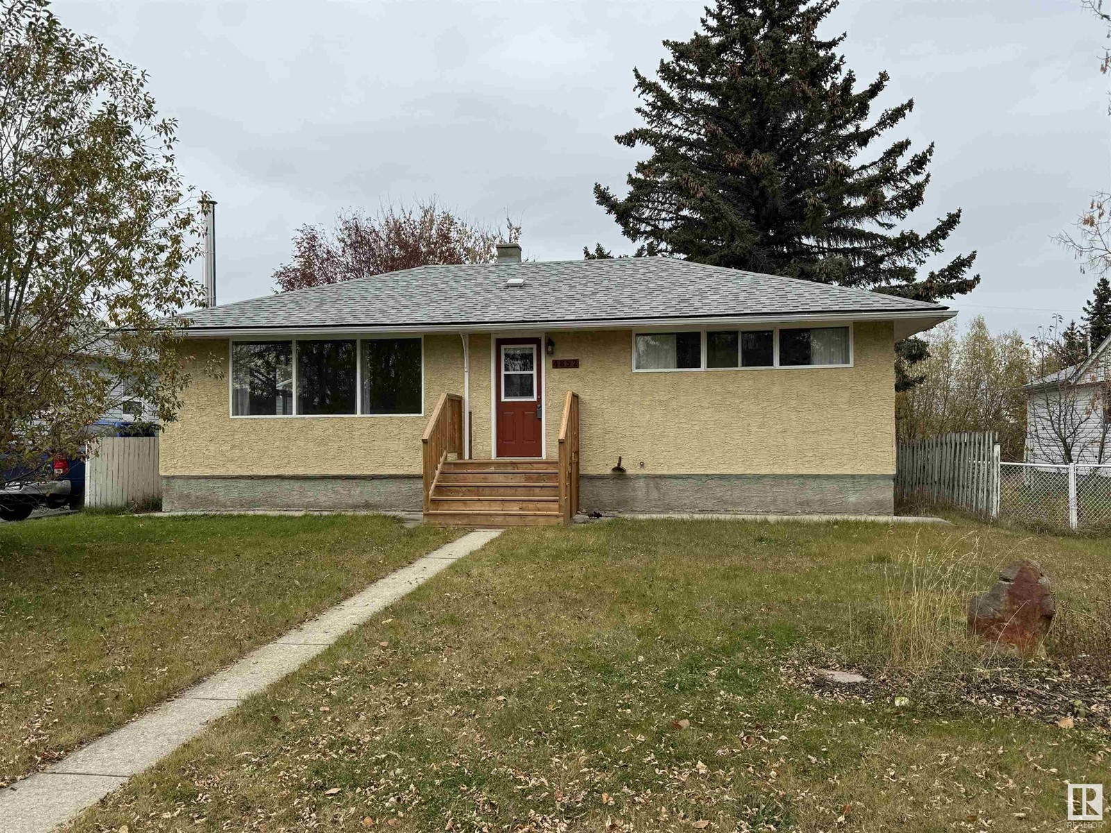 4852 52 AV, drayton valley, Alberta