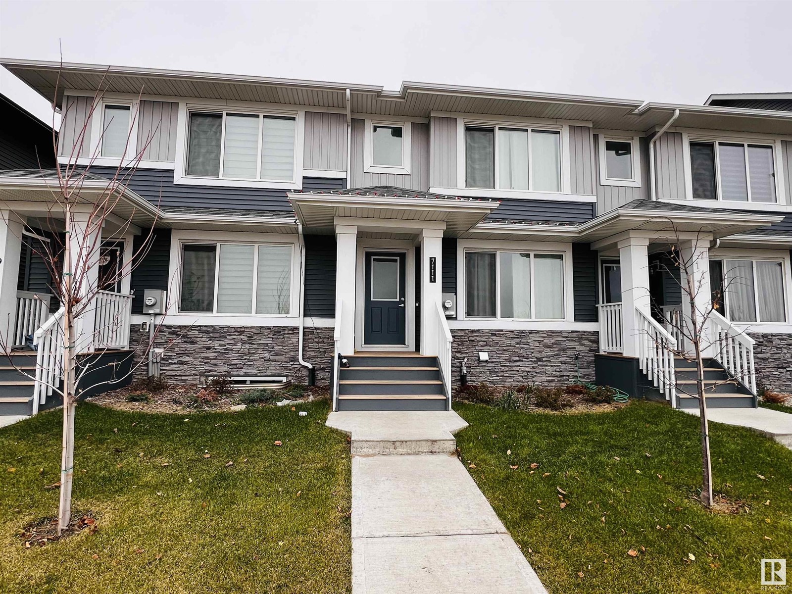 7111 178 AV NW, edmonton, Alberta