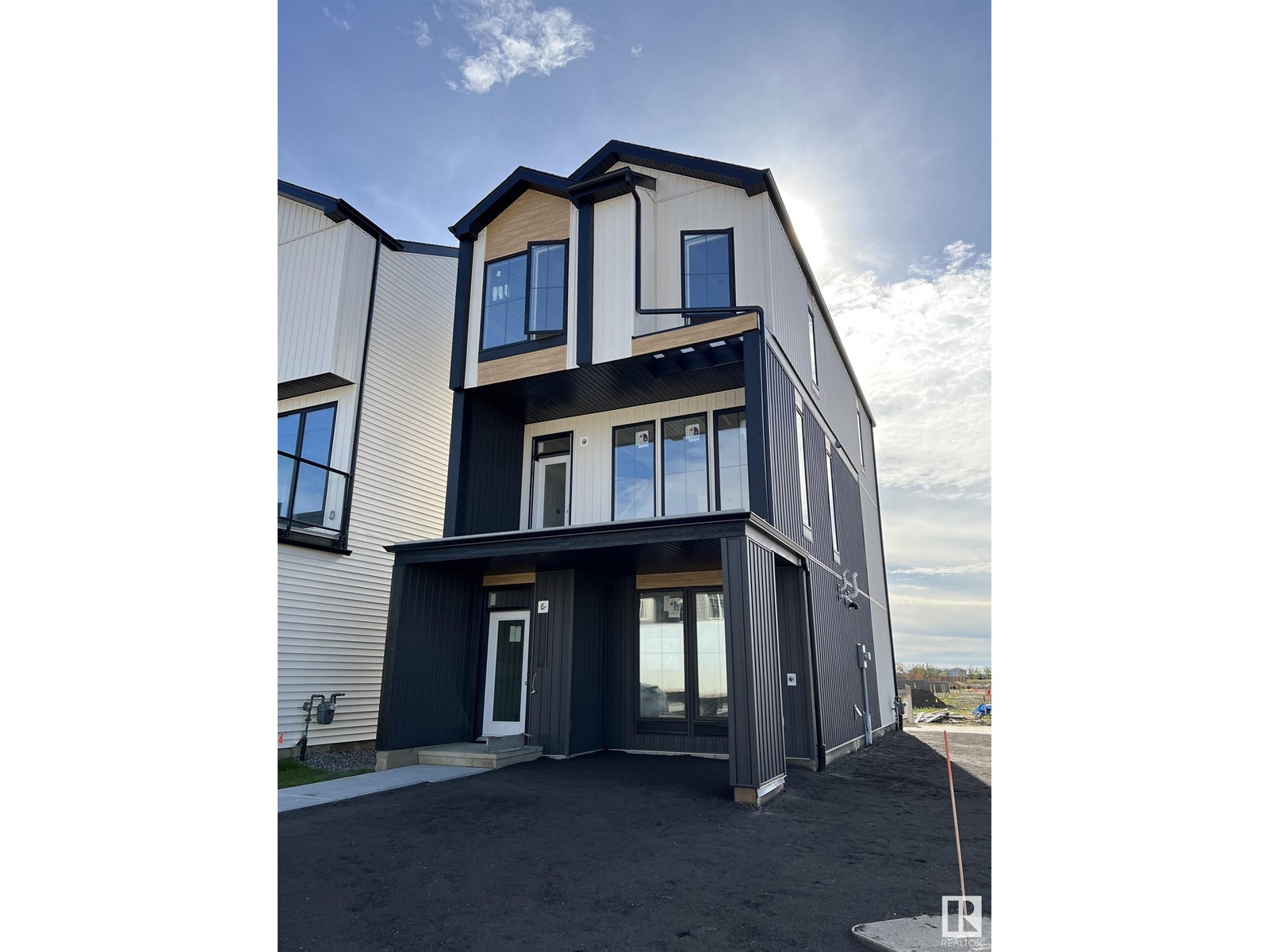 22739 82 AV NW, edmonton, Alberta