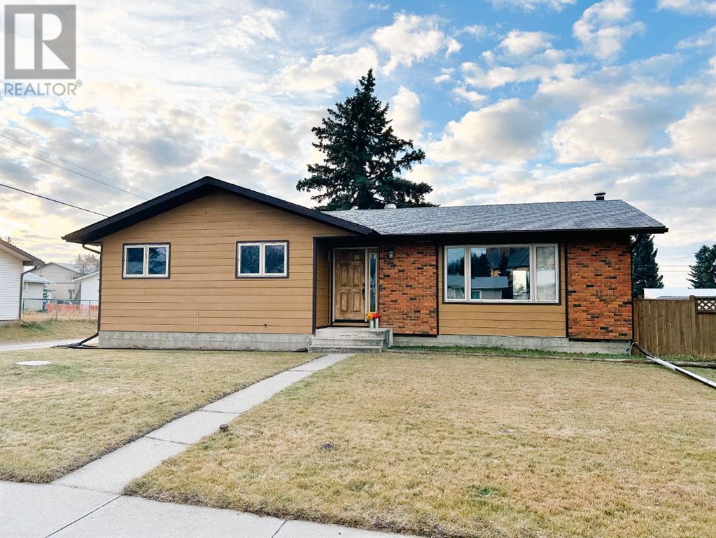 5411 51 Avenue, rocky mountain house, Alberta