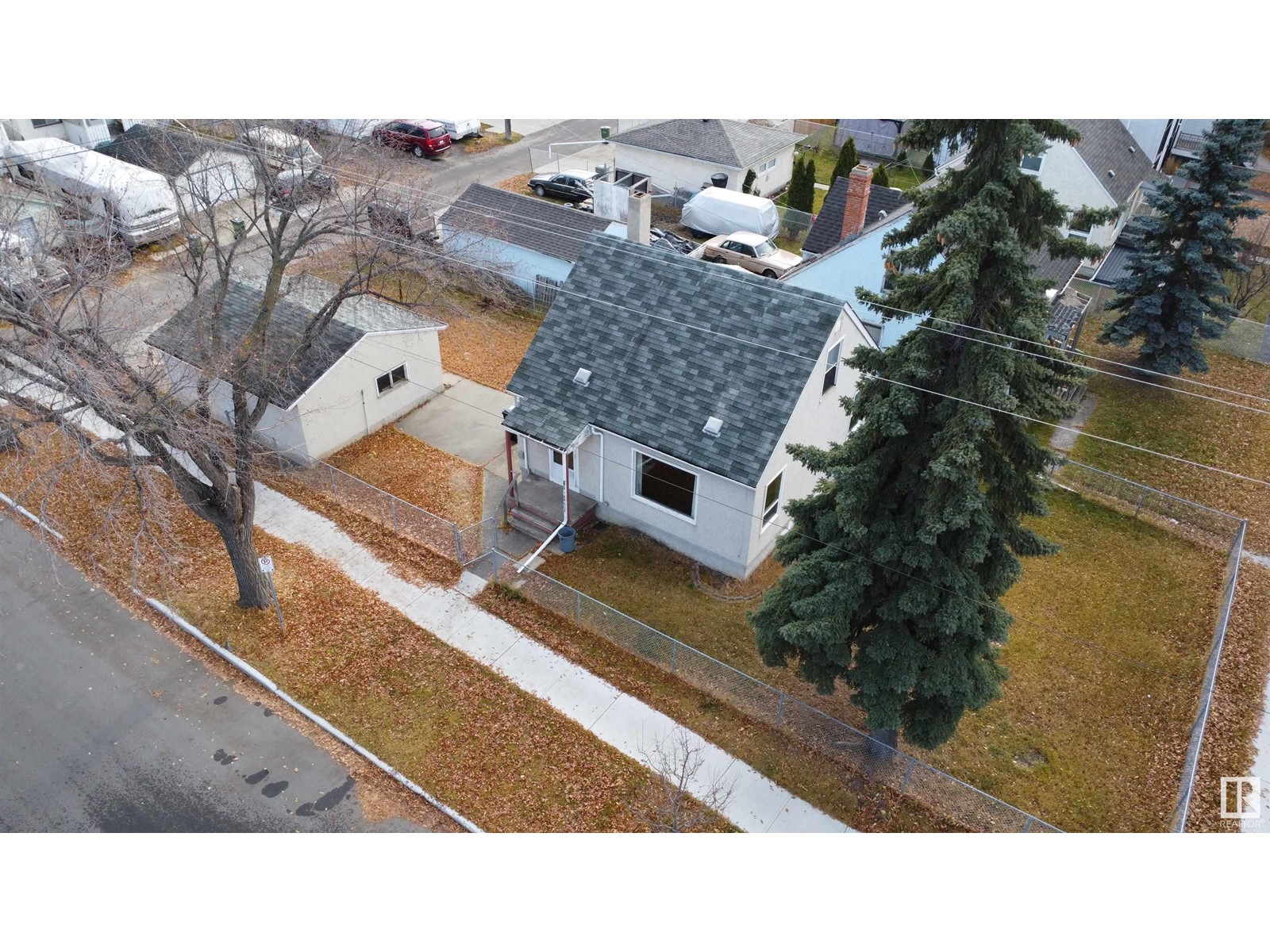 9117 116 AV NW, edmonton, Alberta