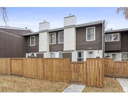 18415 66 AV NW, edmonton, Alberta