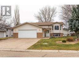 72 Hathaway Lane, lacombe, Alberta