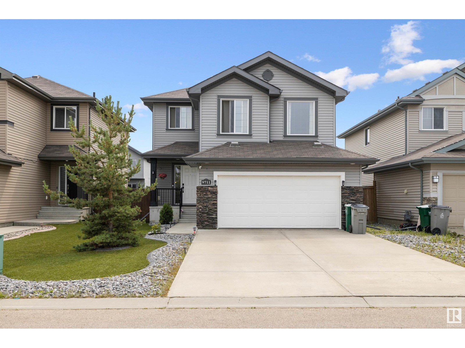 9711 104 AV, morinville, Alberta