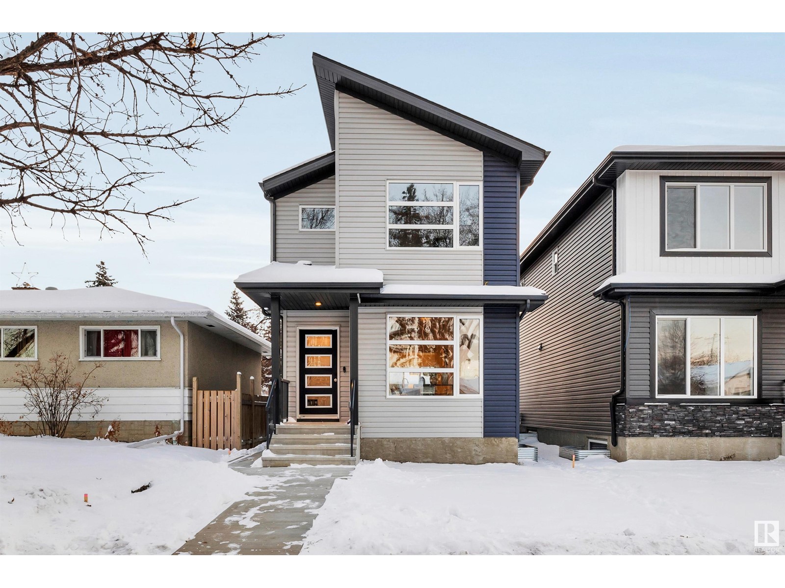 4637 114 AV NW, edmonton, Alberta